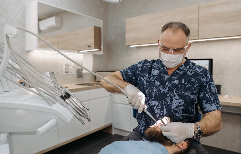 Hvordan tandimplantater kan forvandle dit smil hos Tandklinikken i Sundhedshuset